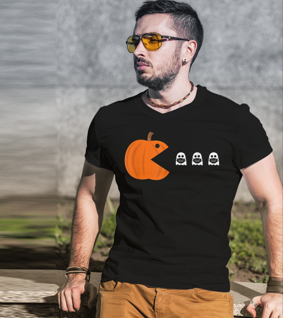 Pac-Man Pumpkin Eating Ghosts Funny Halloween Men's T-Shirt