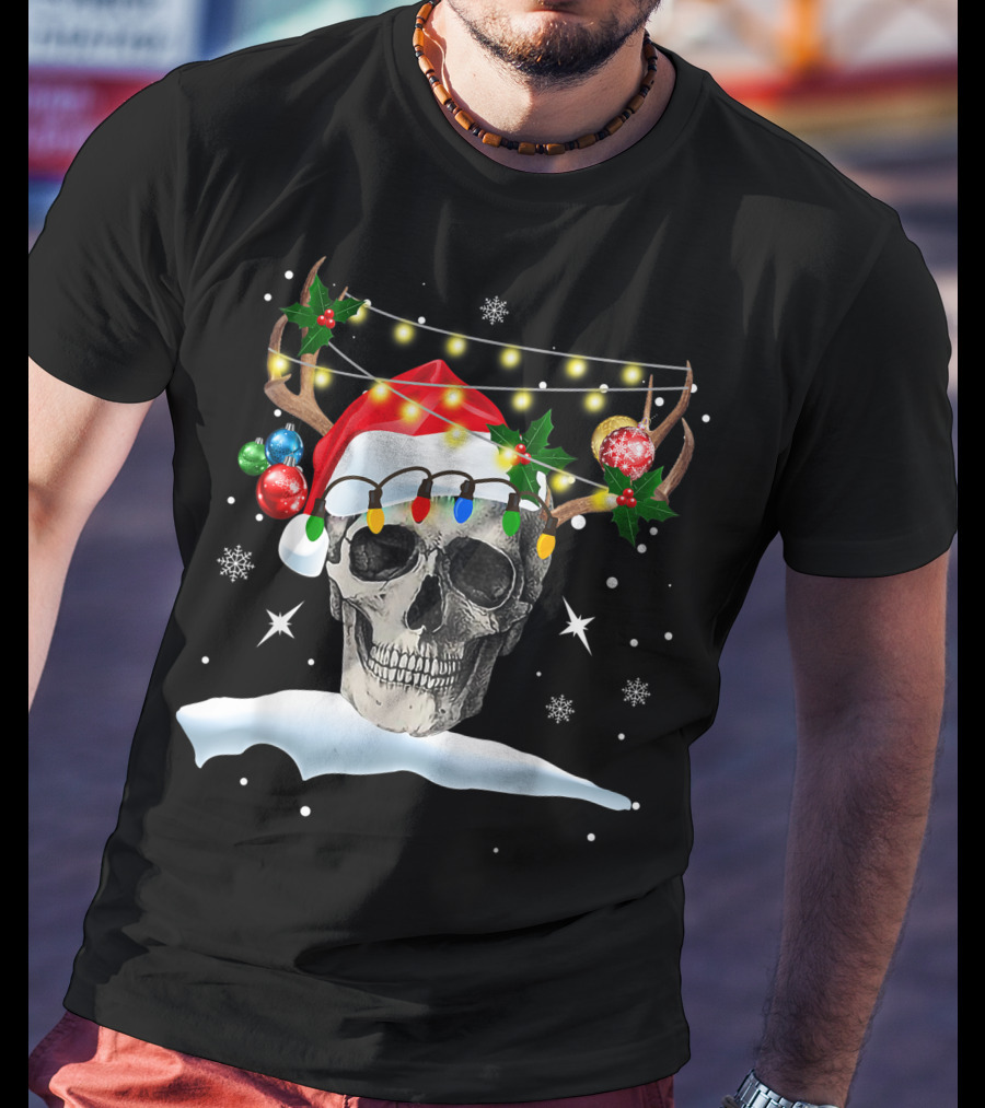 Skull Reindeer Christmas Funny Santa Hat Antlers Holiday Lights Snowflakes T-Shirt