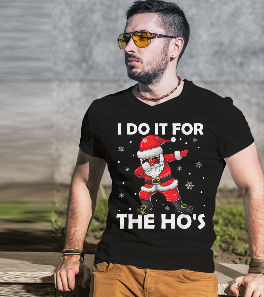 I Do It For The Hos Dabbing Santa Claus Snowflakes T-Shirt