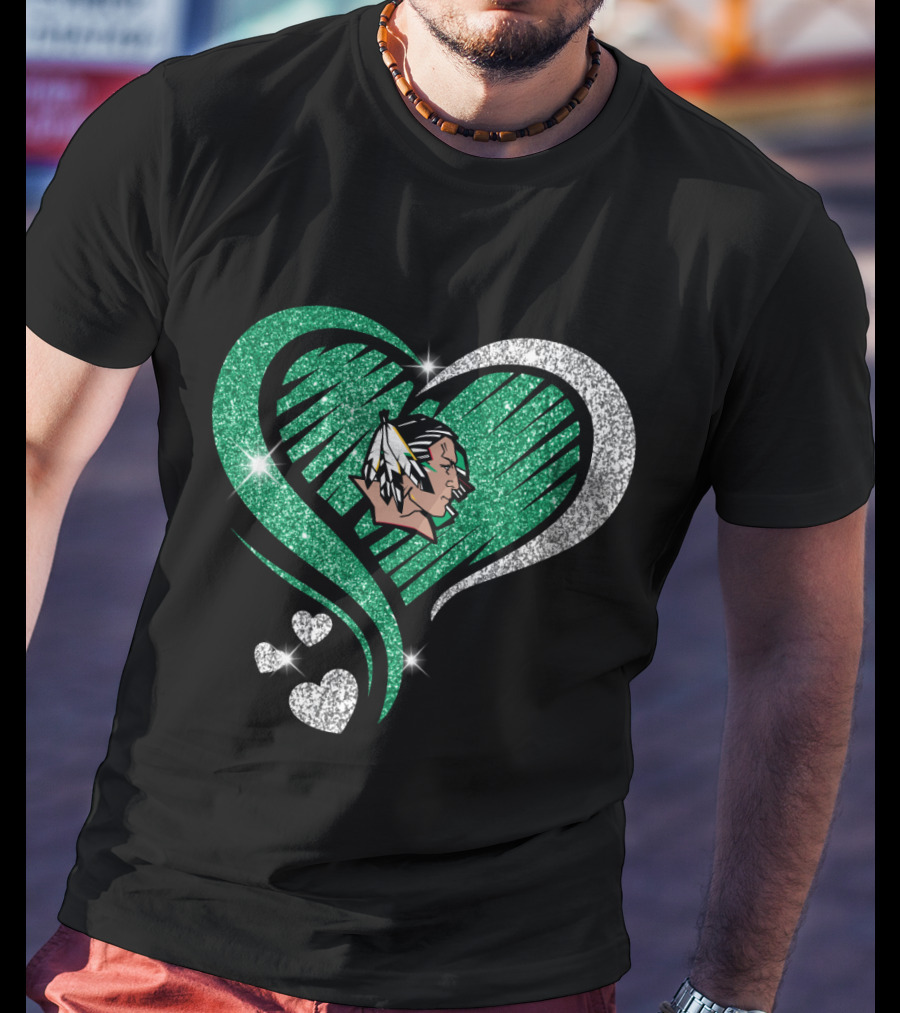 UND Heart Glitter Feather T-Shirt