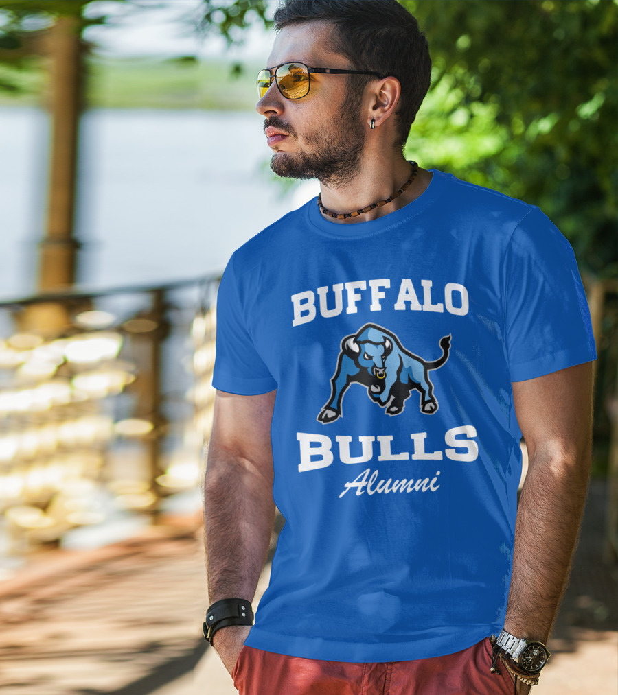 BUFFALO BULLS ALUMNI T-Shirt
