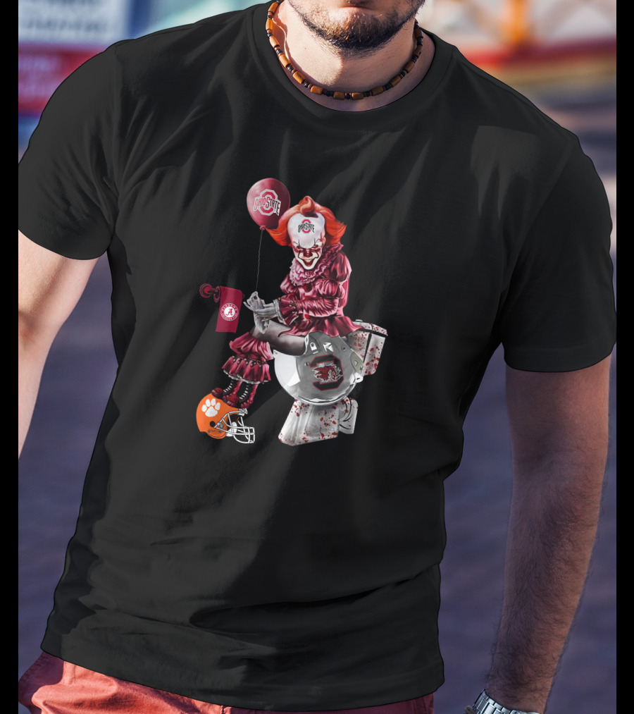 Ohio State Pennywise Holding Alabama And Clemson Helmets T-Shirt