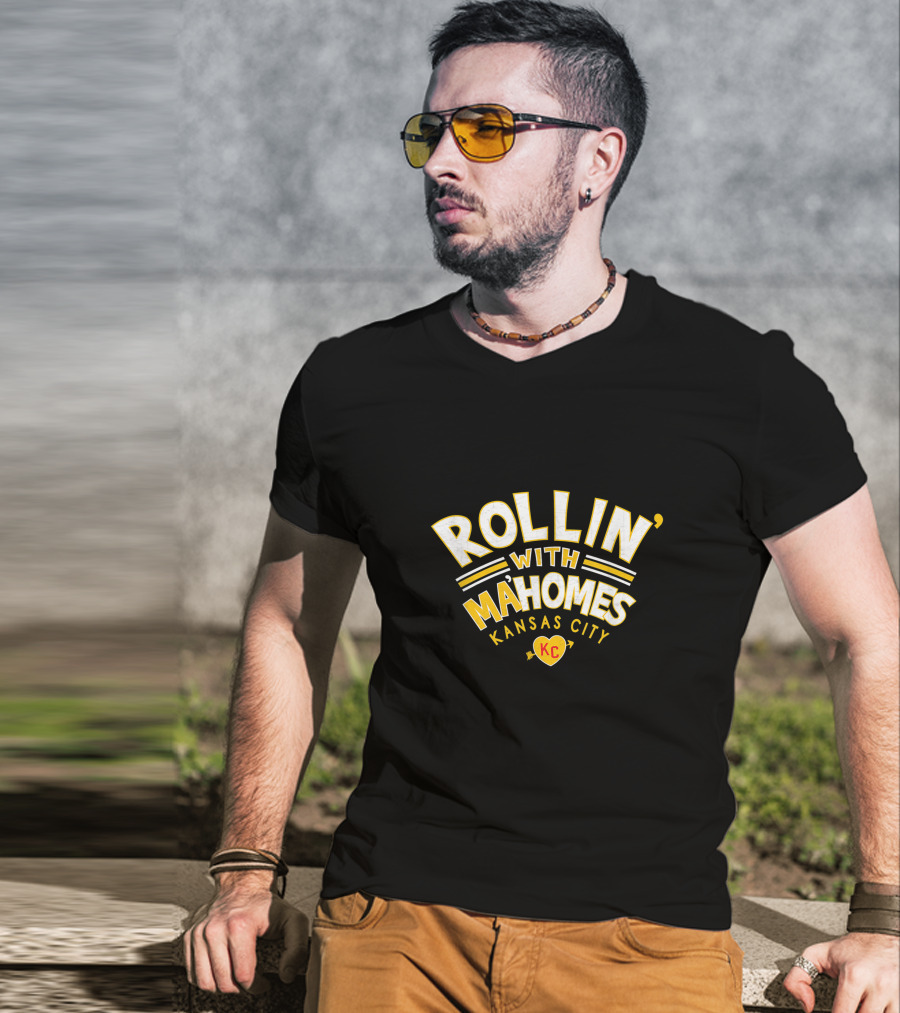 Kansas City Rollin' With Mahomes Chiefs T-Shirt
