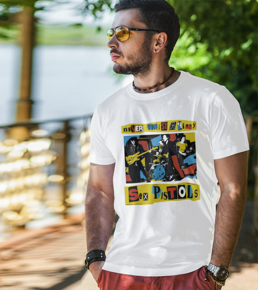 Never Trust A Hippy Sex Pistols T-Shirt