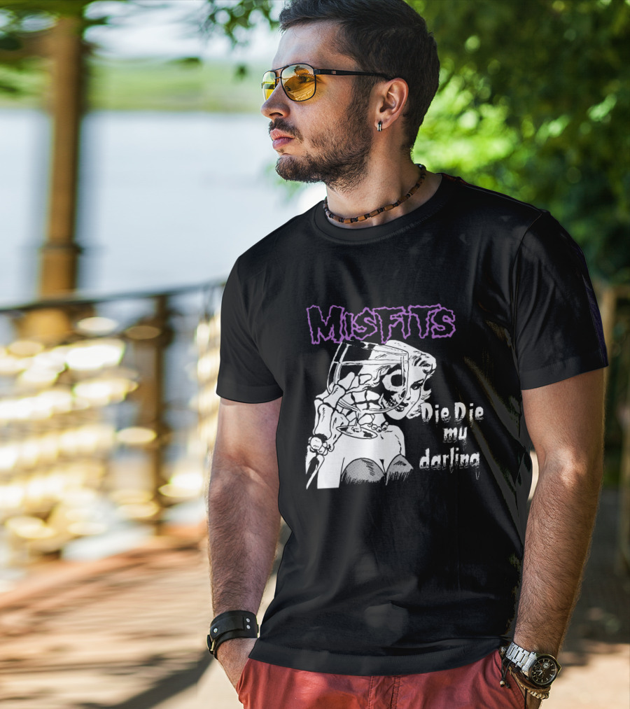 Misfits Die Die My Darling Vintage Comic Style Artwork T-Shirt