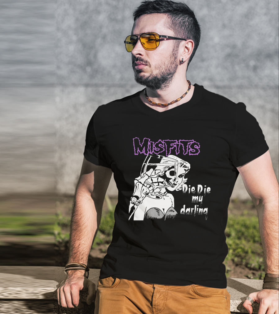 Misfits Die Die My Darling Vintage Comic Style Artwork T-Shirt