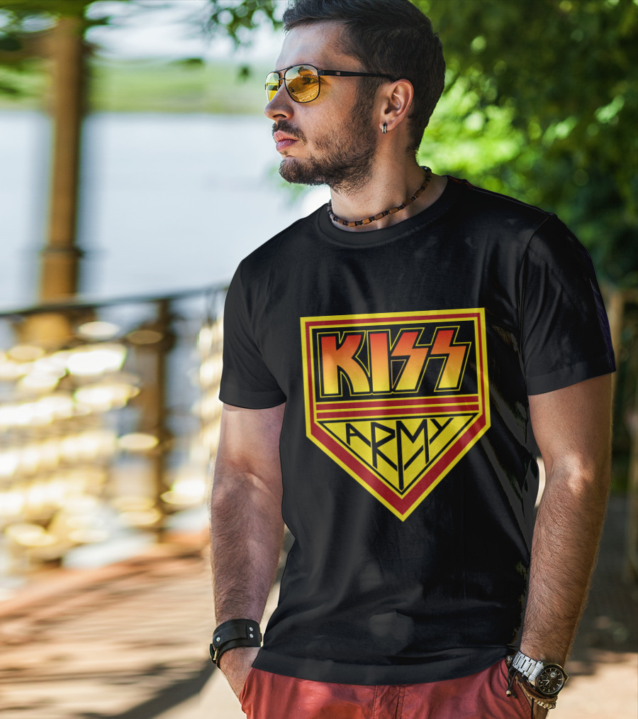 Kiss Army T-Shirt