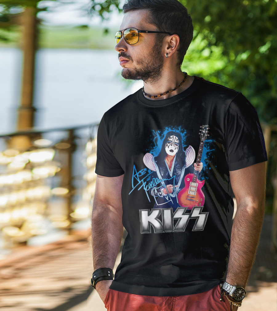 Kiss Ace Frehley Signature Graphic Guitar Art T-Shirt