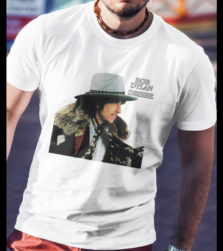 Bob Dylan Desire Album Cover With Fur Coat And Hat T-Shirt