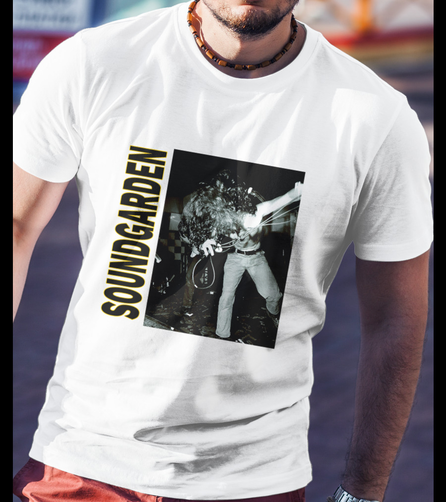 Soundgarden Live Performance Photo Vintage Style T-Shirt