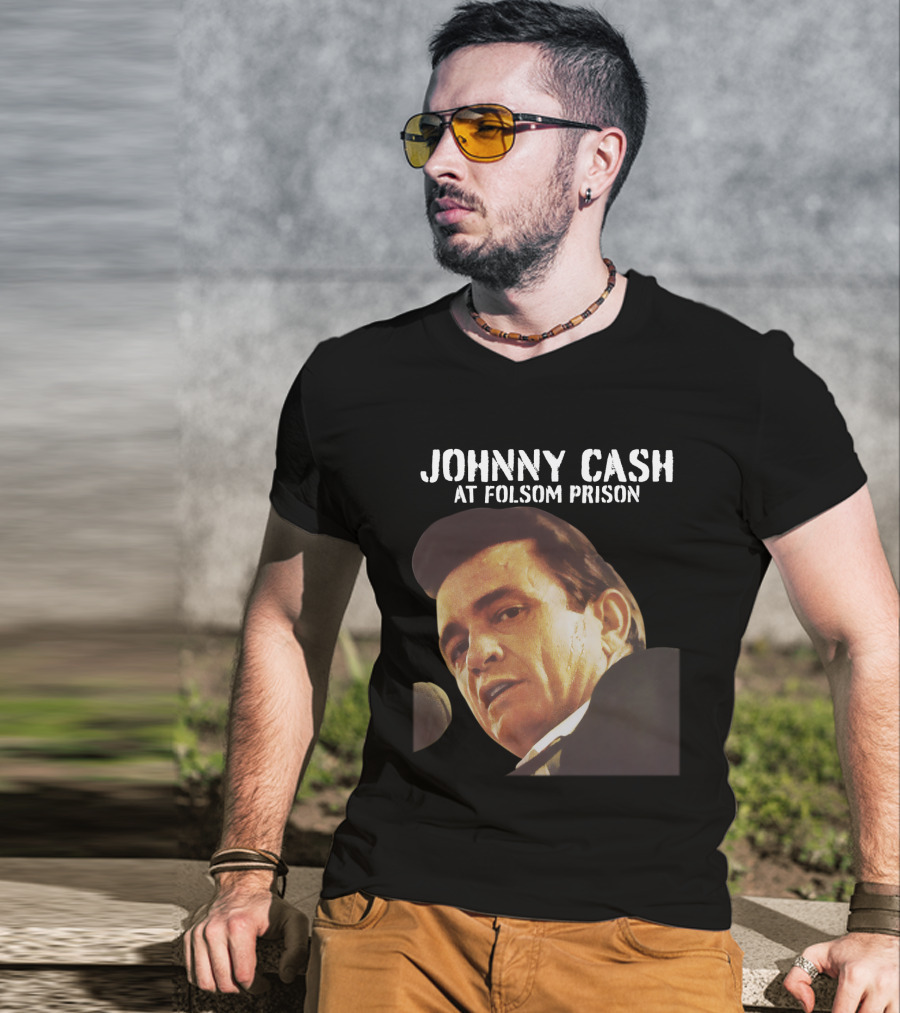 Johnny Cash At Folsom Prison T-Shirt