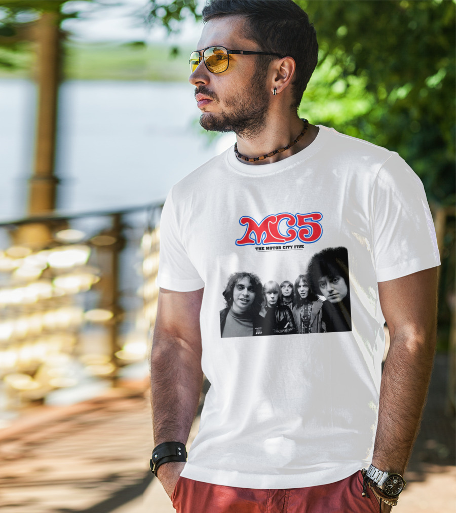 Mc5 The Motor City Five Band Retro Group Photo T-Shirt