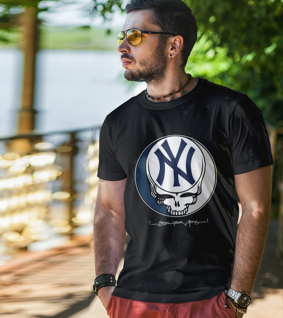 Grateful Dead Steal Your Face New York Yankees T-Shirt