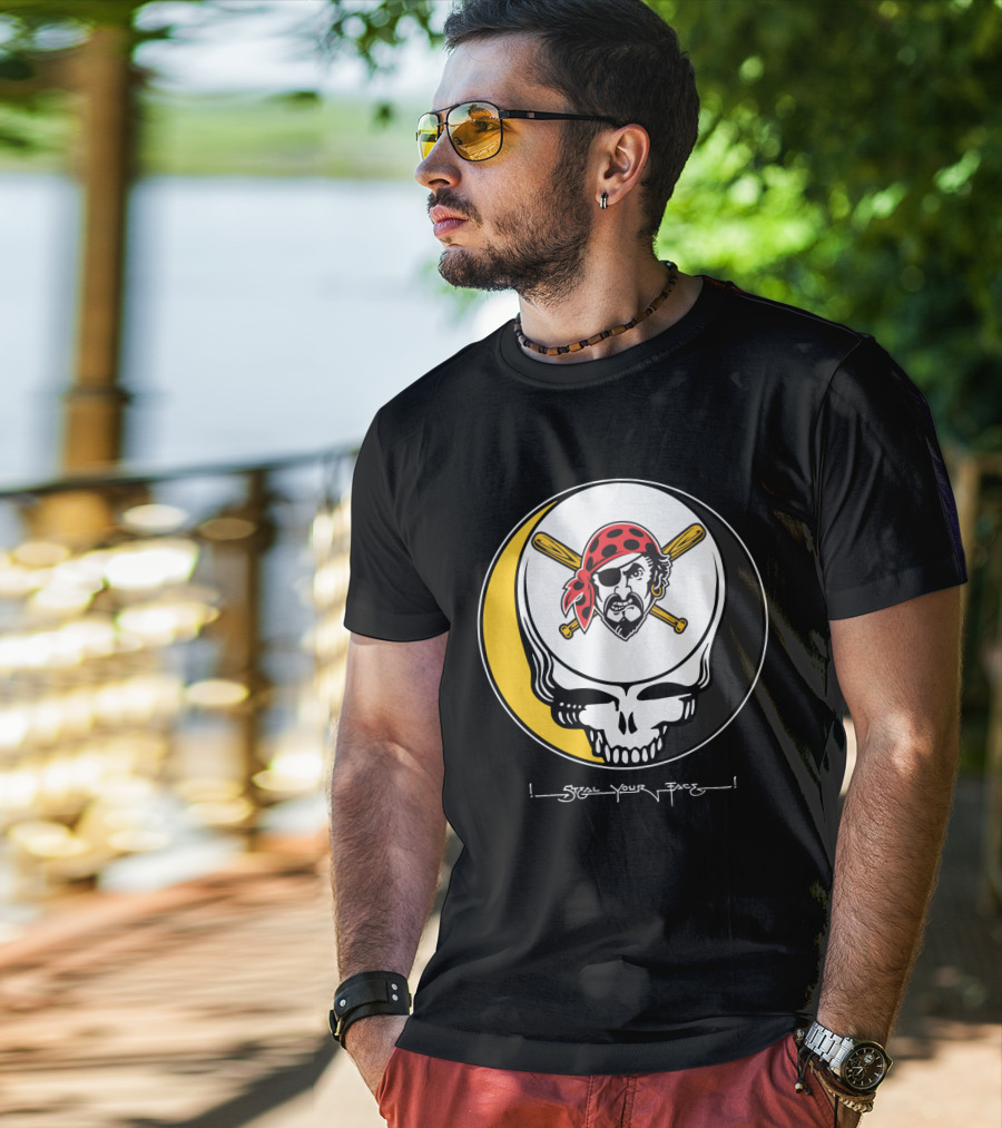 Grateful Dead Steal Your Face Pittsburgh Pirates Skull T-Shirt