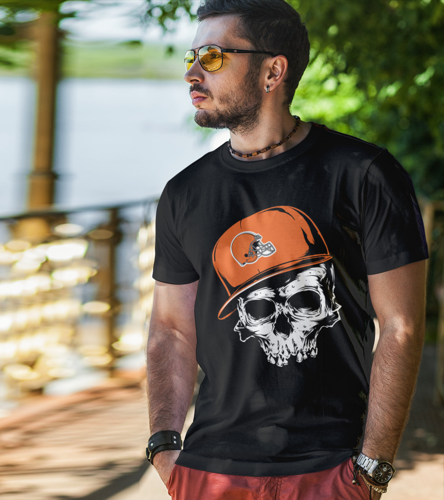 Cleveland Browns Skull With Helmet Cap T-Shirt
