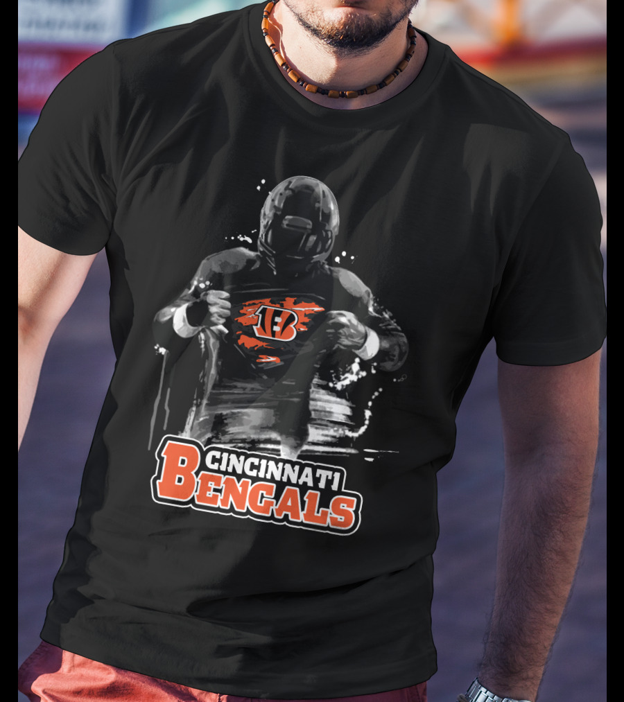 Cincinnati Bengals B Icon Football Player Splash Effect T-Shirt