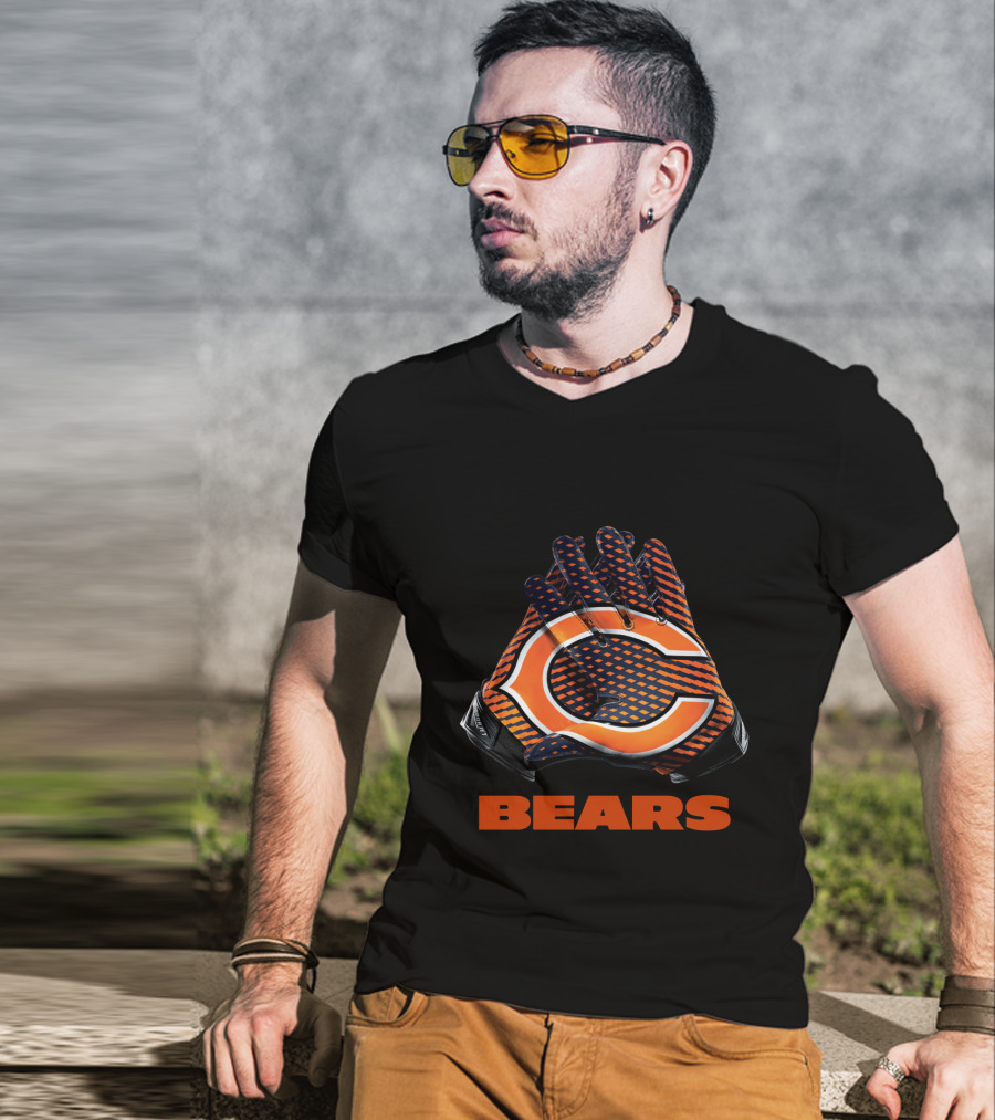 Chicago Bears C Logo Gloves Nfl Bears T-Shirt