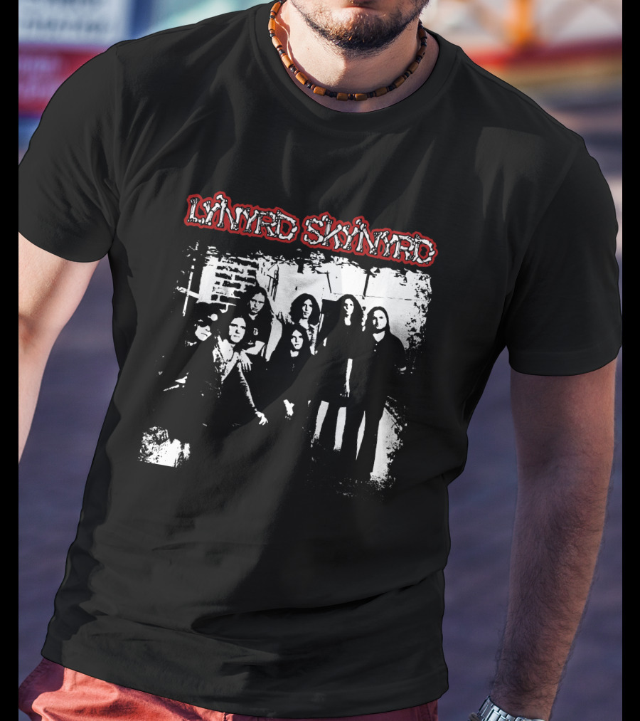 Lynyrd Skynyrd Band Black And White Group Photo T-Shirt