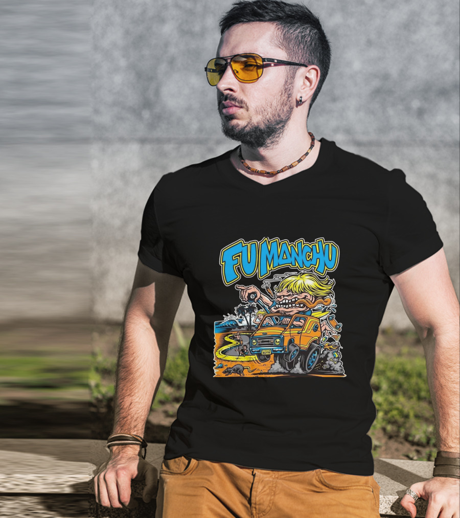 Fu Manchu Surf Adventure Vintage Car Beach Scene T-Shirt