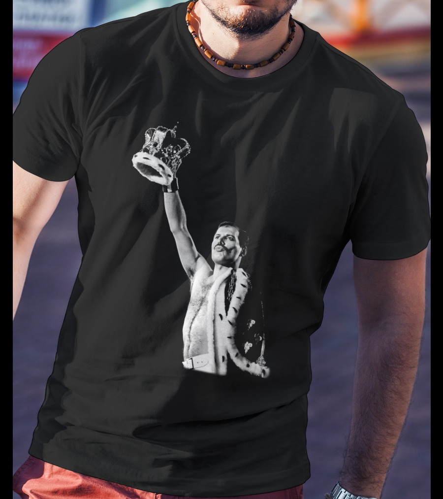 Qun Freddie Mercury Raising Crown Iconic Moment T-Shirt