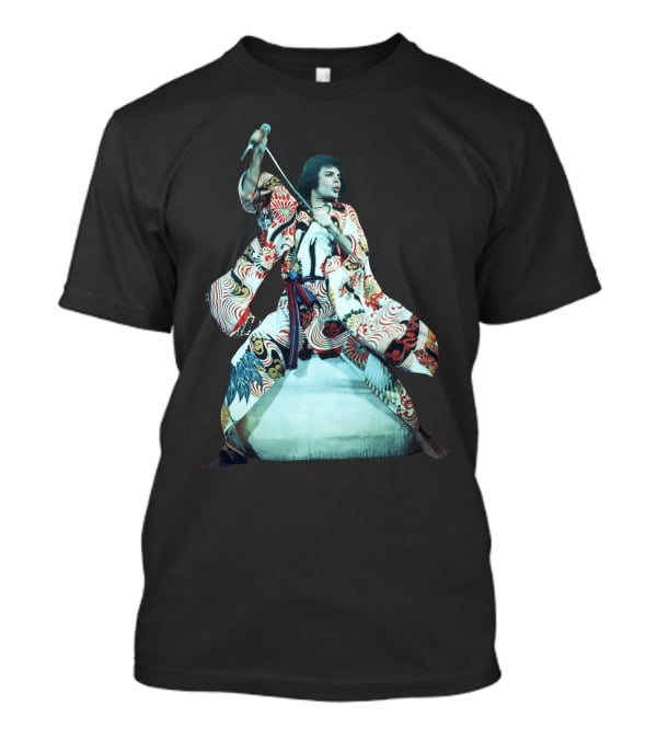Qun Warrior In Traditional Kimono With Sword T-Shirt
