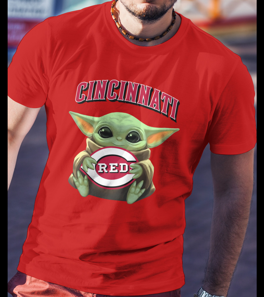 Cincinnati Reds Baby Yoda T-Shirt