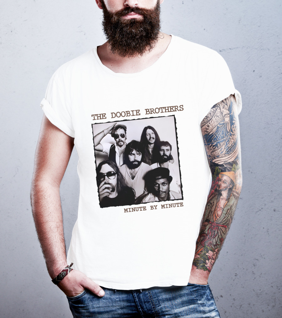 The Doobie Brothers Minute By Minute Band Photo T-Shirt