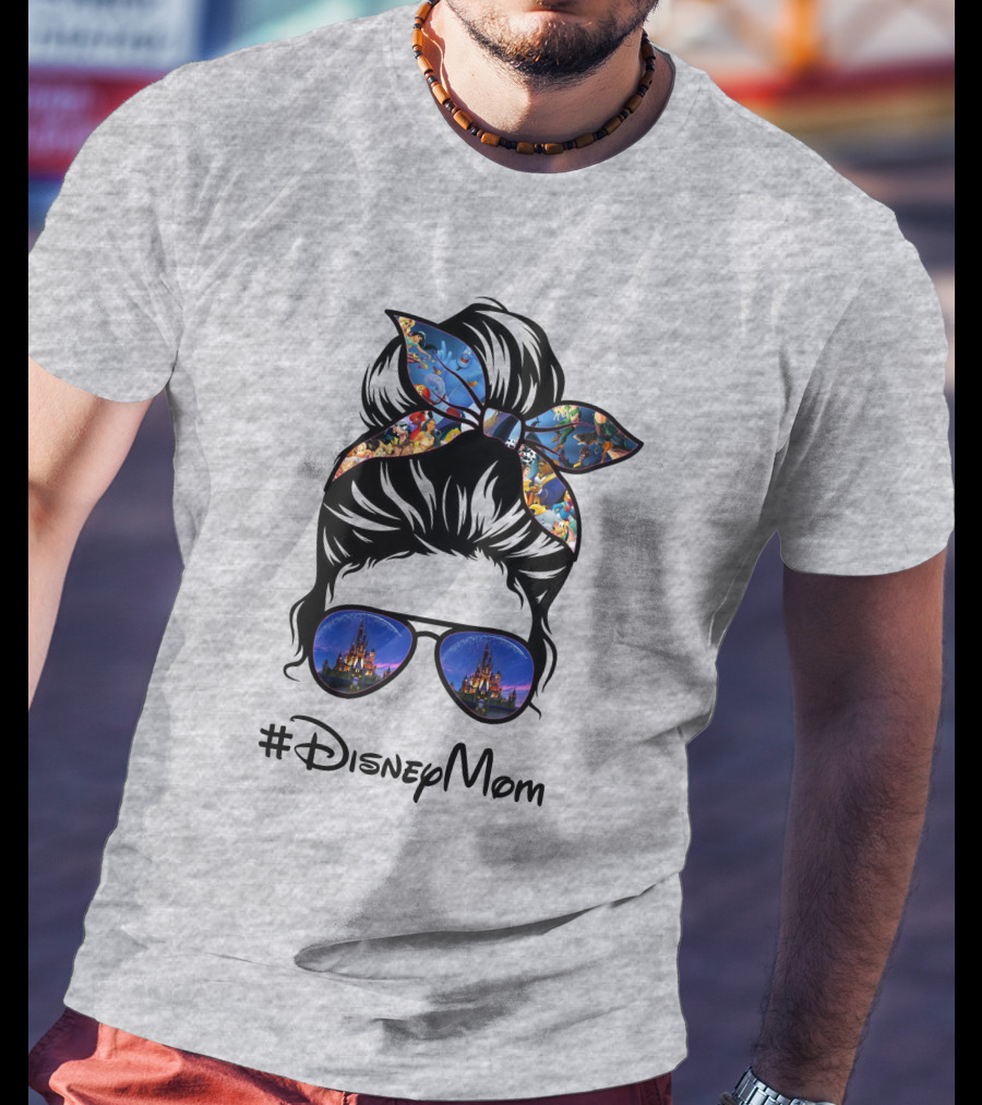 #Disneymom T-Shirt