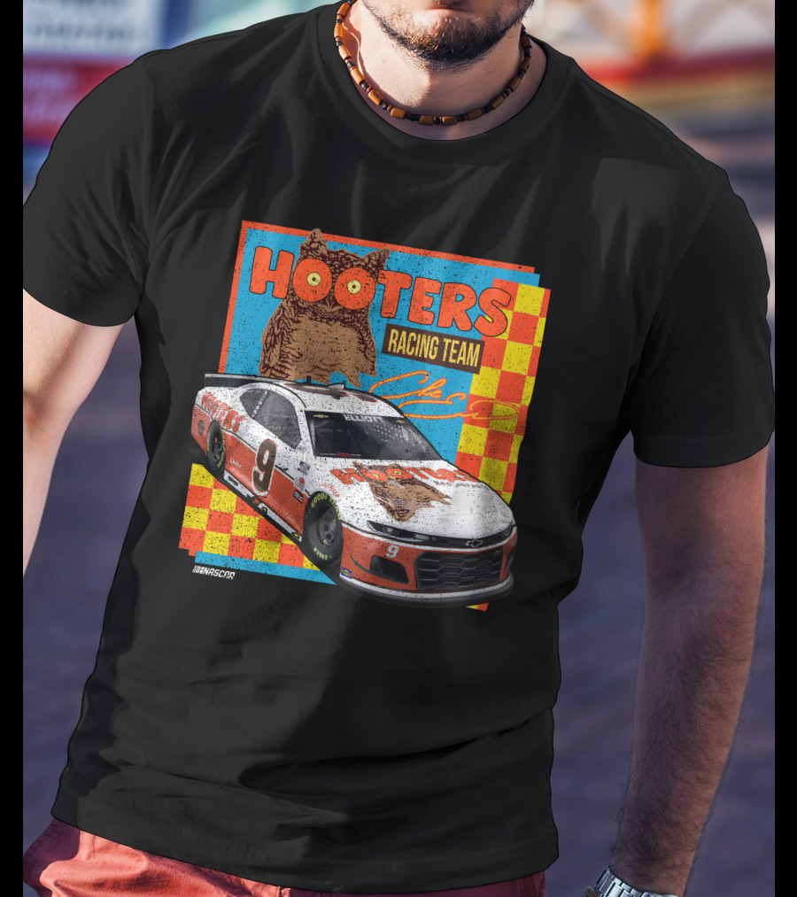 Hooters Racing Team NASCAR Car CE06 T-Shirt