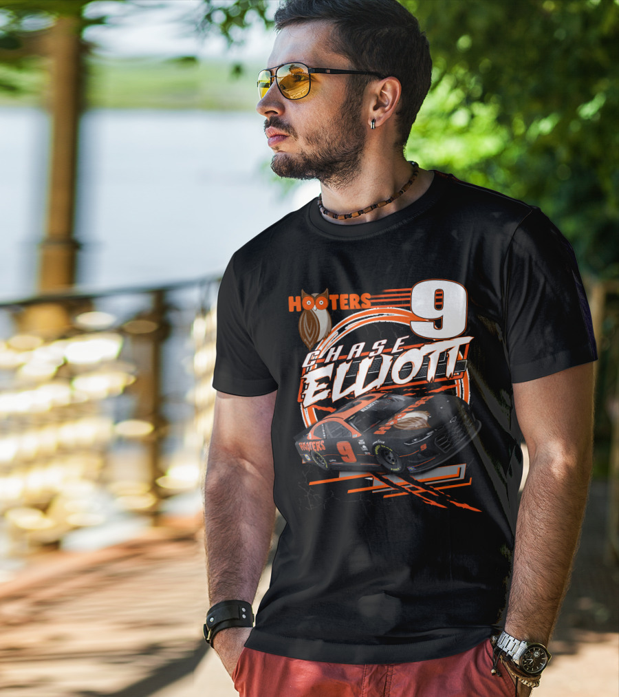 Chase Elliott Hooters 9 Nascar Racing Car T-Shirt