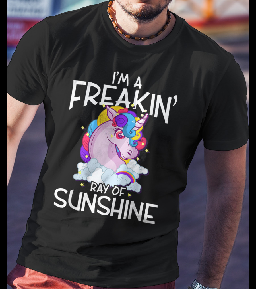 I'm A Freakin' Ray Of Sunshine Rainbow Unicorn Vintage 1970s 1980s T-Shirt