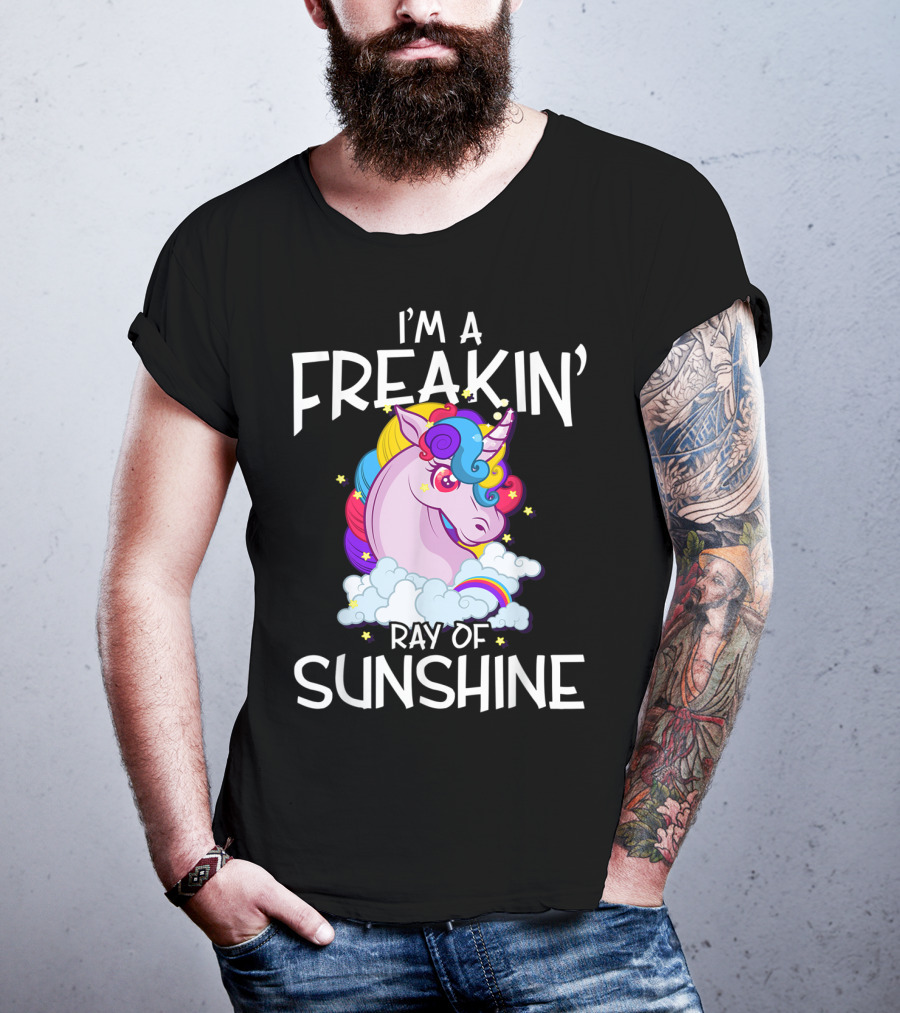 I'm A Freakin' Ray Of Sunshine Rainbow Unicorn Vintage 1970s 1980s T-Shirt