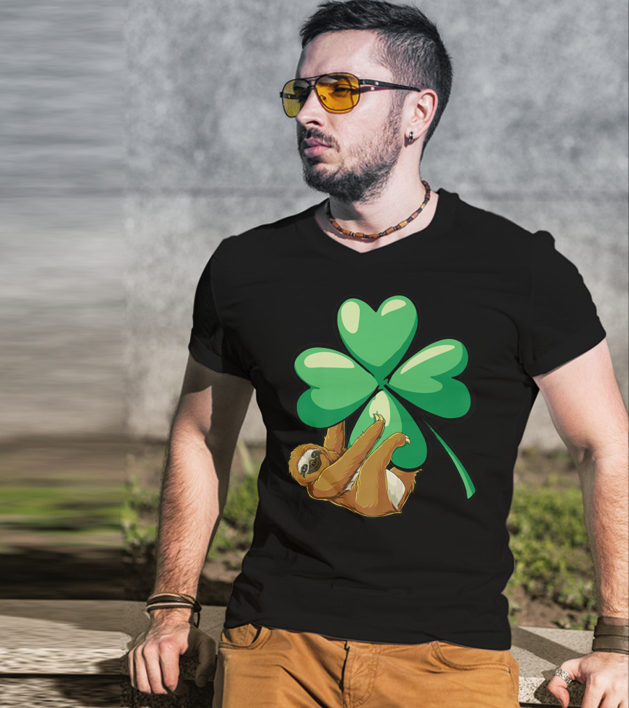 Sloth Hugging Shamrock St Patricks Day Women Girls Lucky Charm T-Shirt
