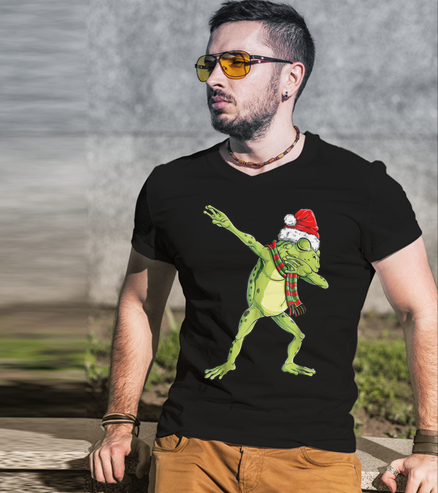 Christmas Dabbing Frog With Santa Hat And Scarf T-Shirt