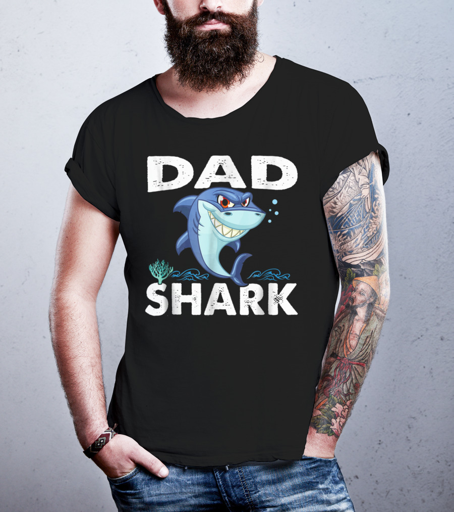 Dad Shark Awesome Funny Family Shark Fierce Cartoon T-Shirt