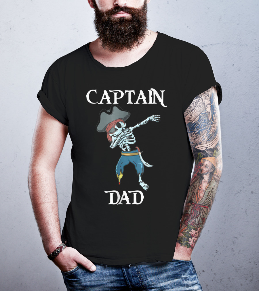 Captain Dad Pirate Skeleton Dabbing Halloween Costume T-Shirt