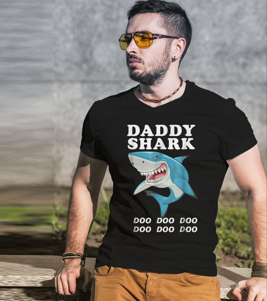 Daddy Shark Doo Doo Doo Funny Dad Shark Song T-Shirt