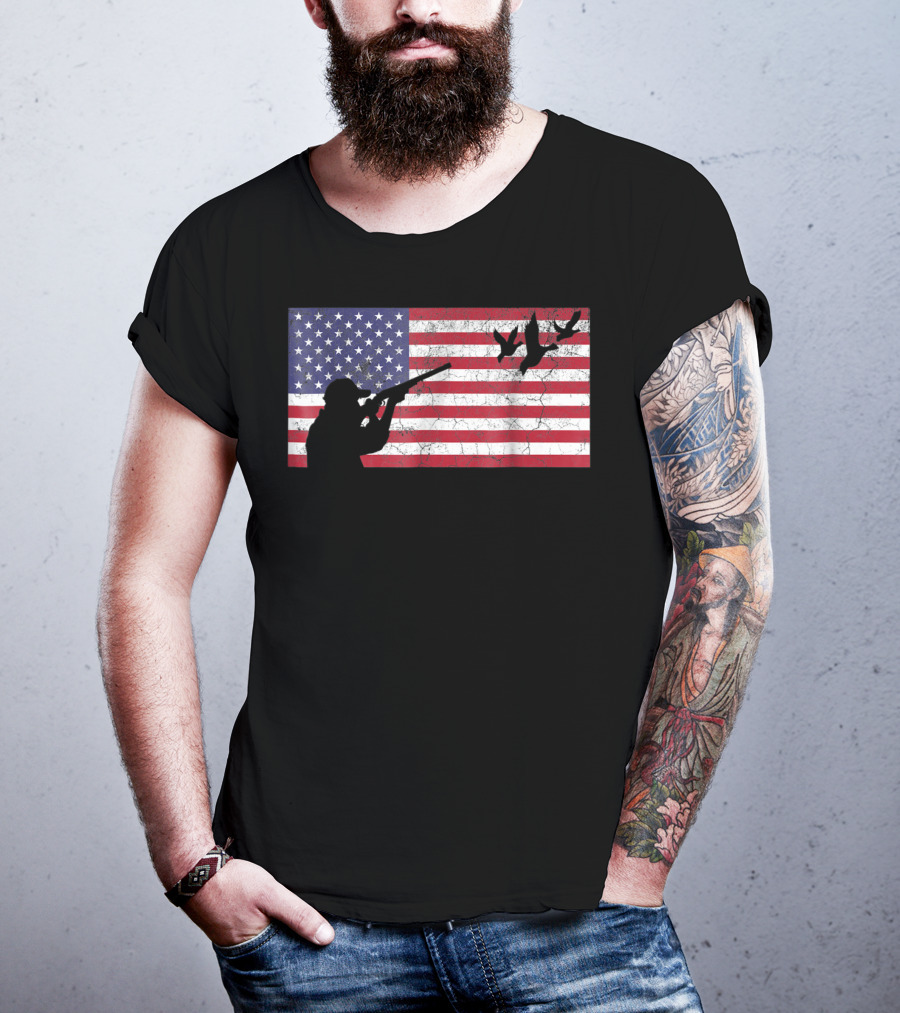 American Flag Goose Hunter Dad Silhouette With Flying Geese T-Shirt