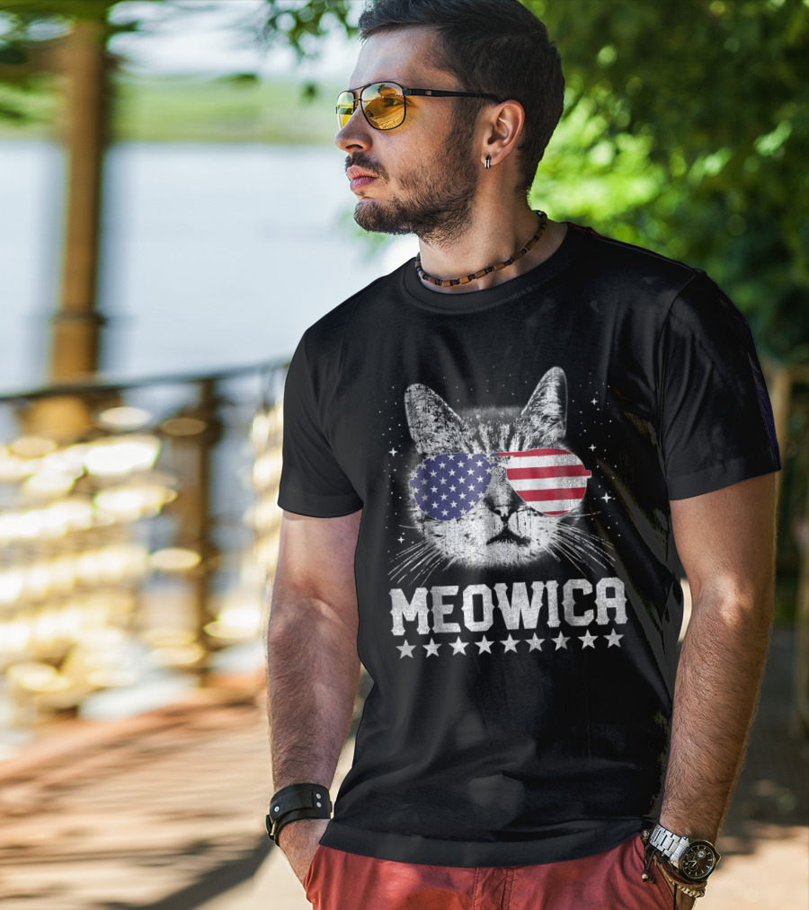 MEOWICA American Flag Cat With USA Sunglasses Stars T-Shirt