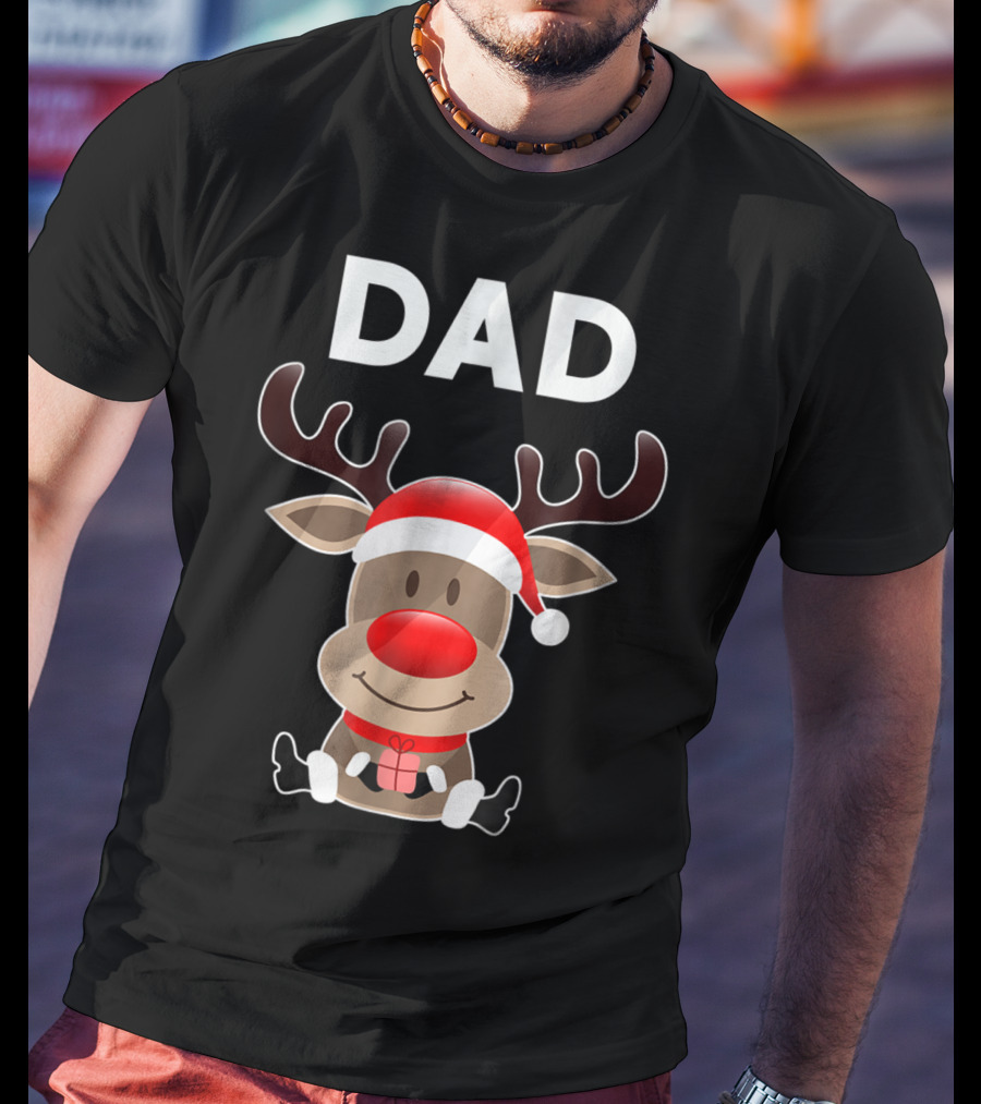 Dad Christmas Reindeer With Santa Hat And Gift T-Shirt