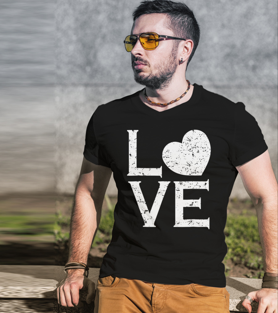 Love Heart Baseball Sports Vintage T-Shirt
