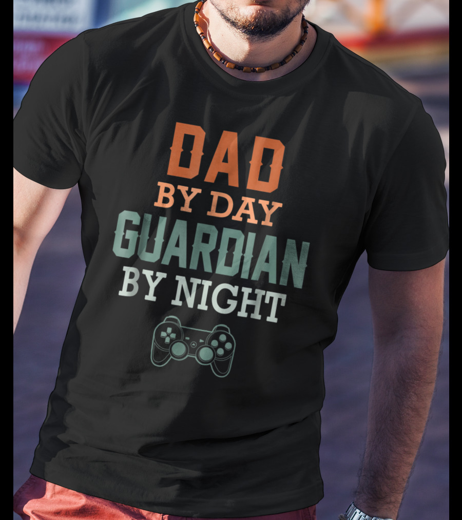 DAD BY DAY GUARDIAN BY NIGHT Gaming Controller T-Shirt