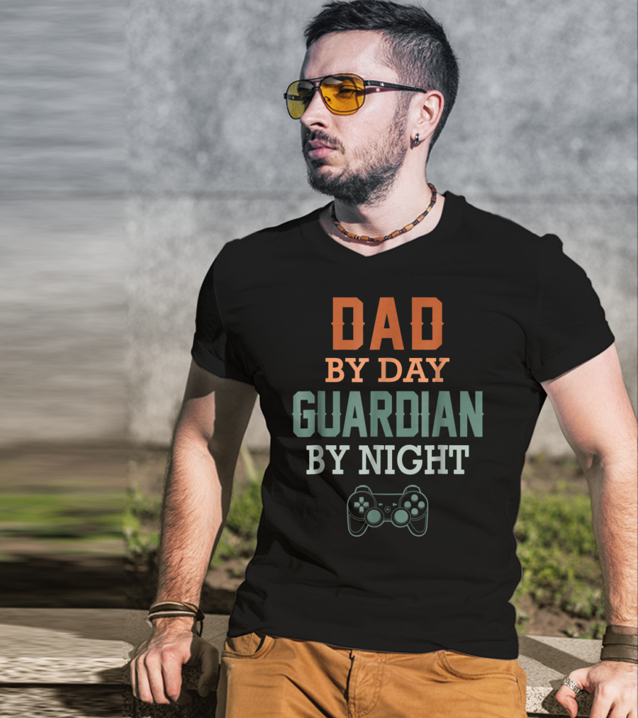 DAD BY DAY GUARDIAN BY NIGHT Gaming Controller T-Shirt