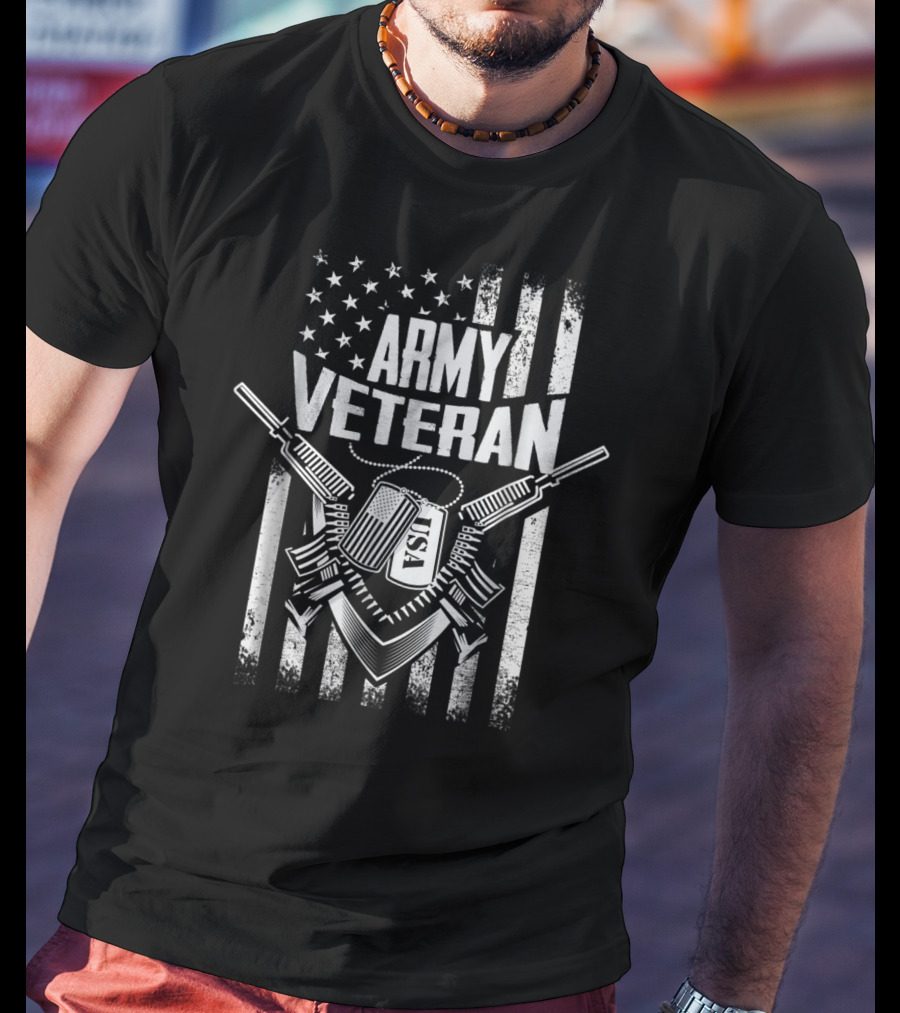 Army Veteran USA With Military Flag And Guns T-Shirt