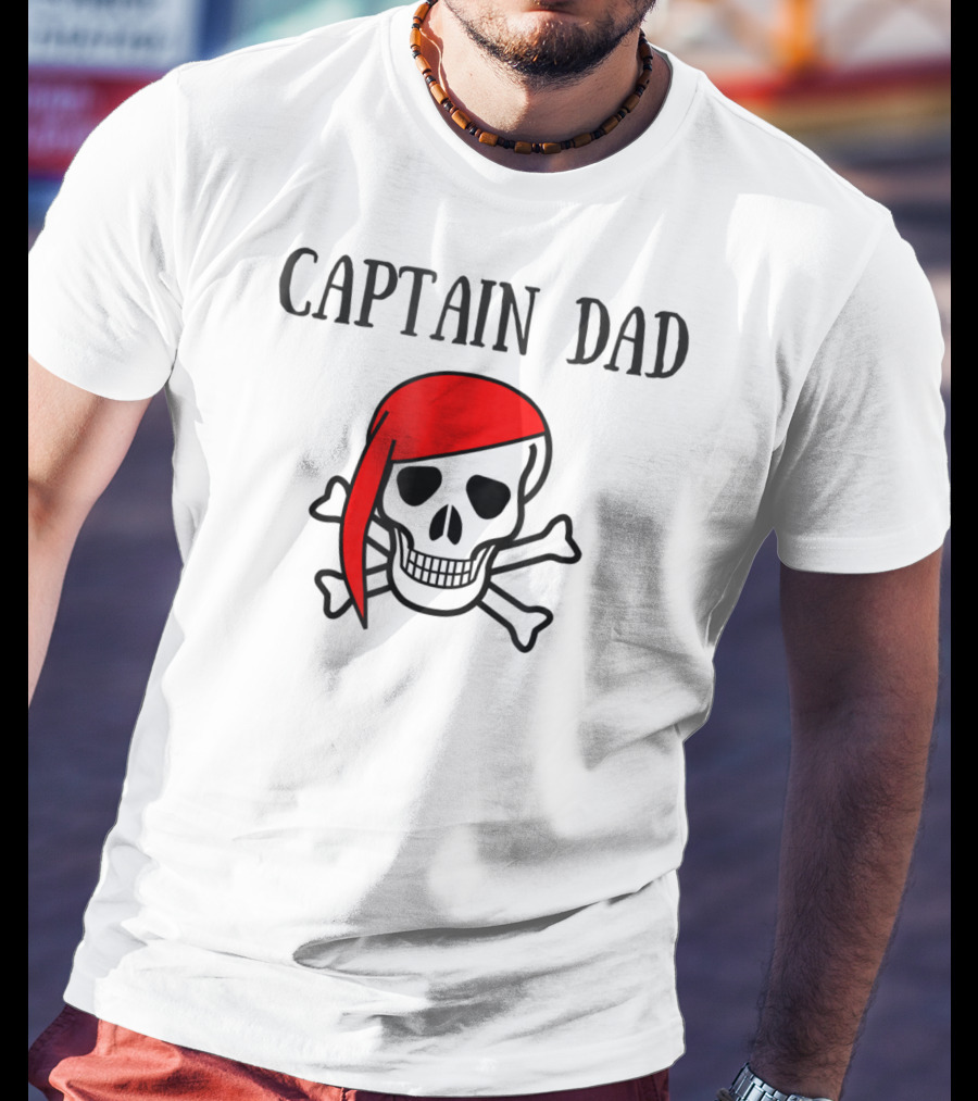 Captain Dad Halloween Pirate Skull With Red Bandana T-Shirt