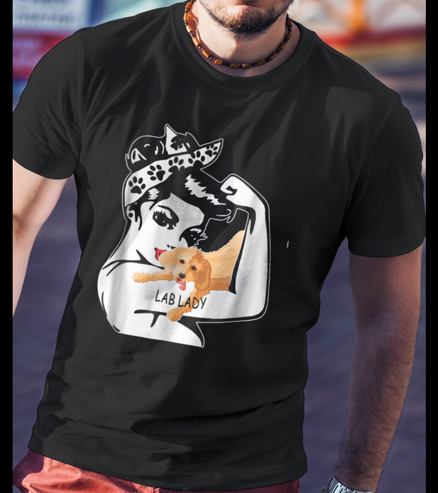 Labrador Retriever Lady Funny Mom Birthday Lab Lady T-Shirt