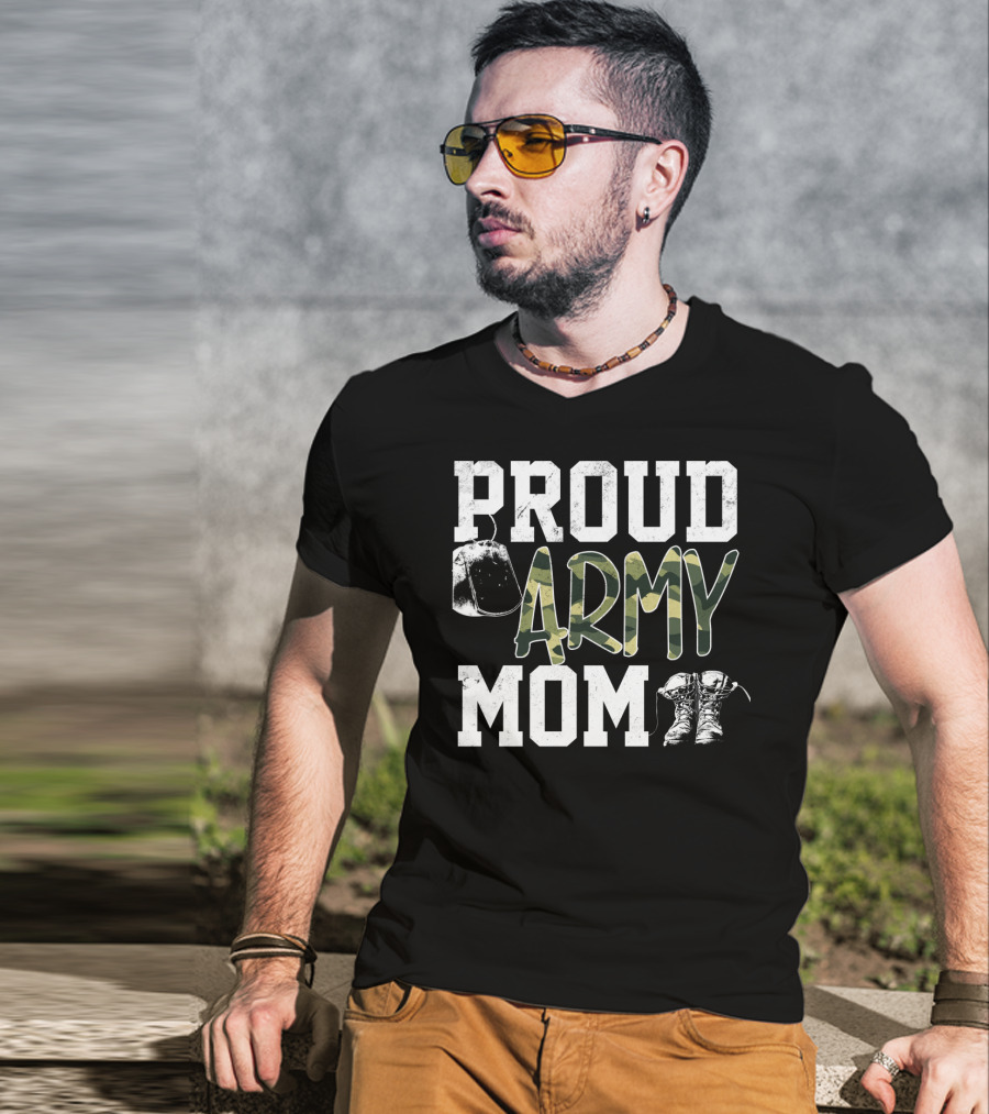Proud Army Mom Boots Helmet Camouflage Text T-Shirt