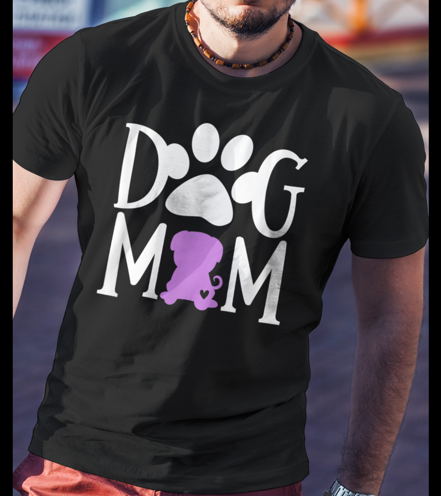 DOG MOM Paw Print Pug Silhouette Heart Dark92 T-Shirt