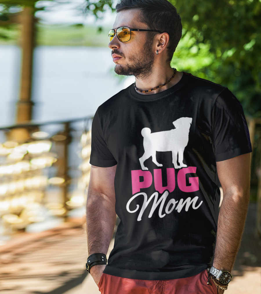 Pug Mom T-Shirt