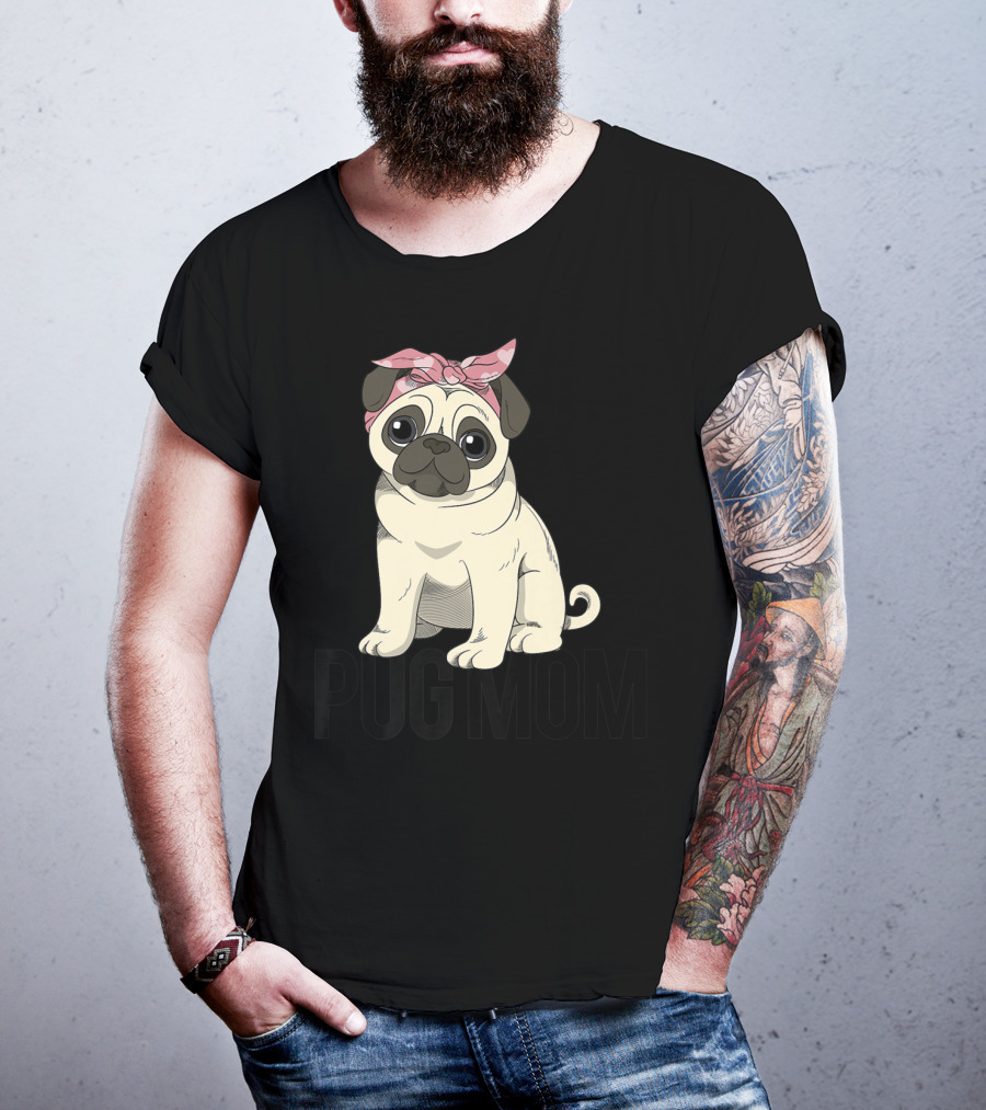 Pug Mom Cute Pug With Pink Bandana T-Shirt